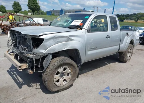 2008 Toyota Tacoma Base V6 z USA, uszkodzony, nr VIN 5TEUU42N38Z575436
